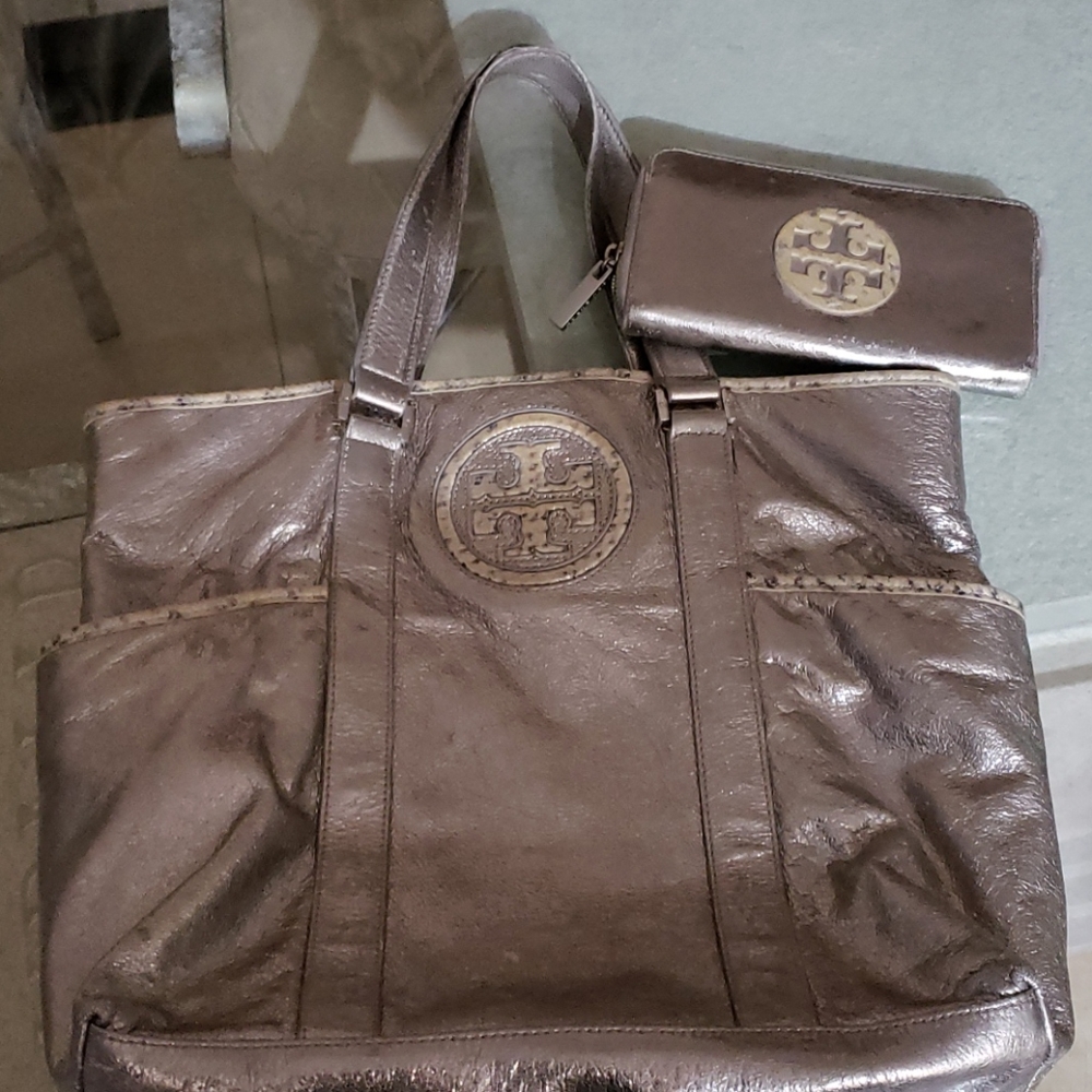 Tory Burch handbag and wallet set